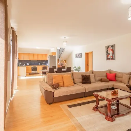 Angela- Madeira Group Casa vacanze