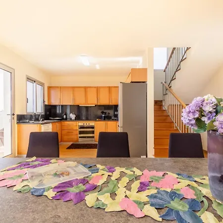 Angela- Madeira Group Hébergement de vacances