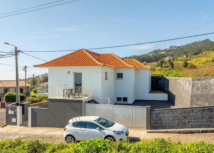 בית נופש Angela- Madeira Group