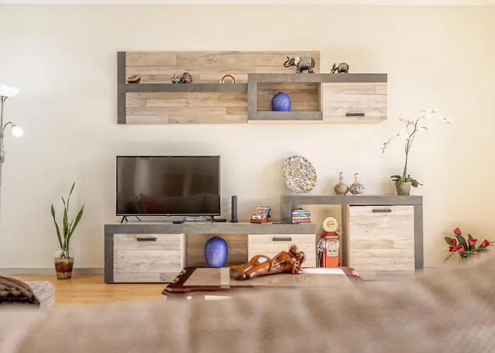 בית נופש Angela- Madeira Group *