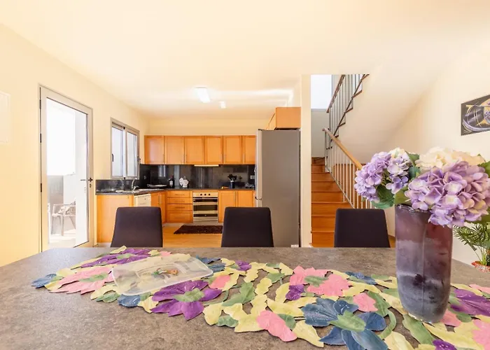 Angela- Madeira Group בית נופש