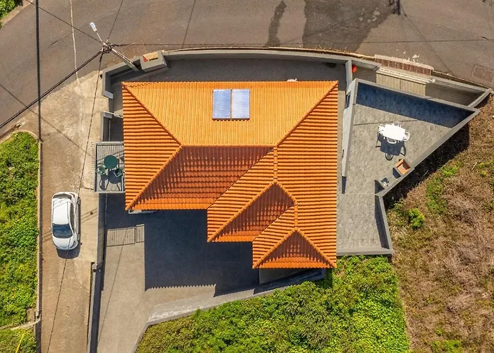 בית נופש Angela- Madeira Group